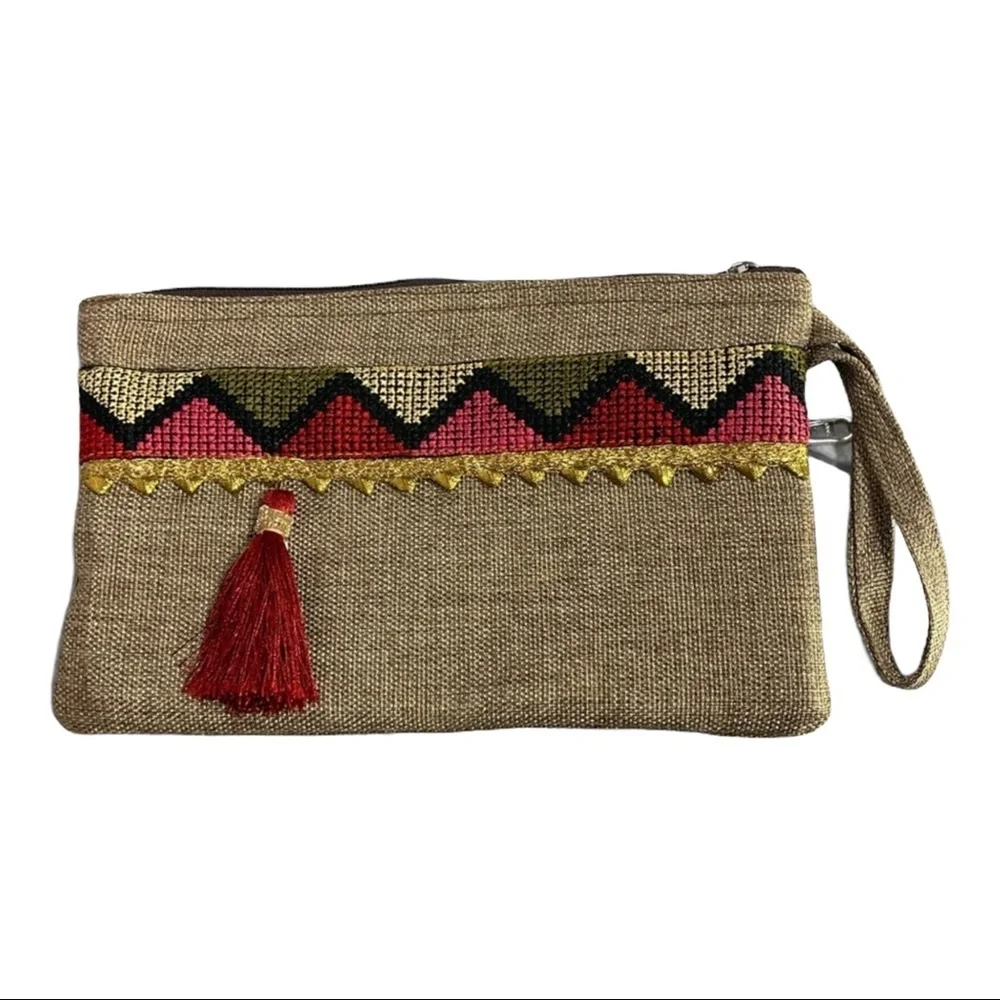 NWOT Bohemian Clutch‎